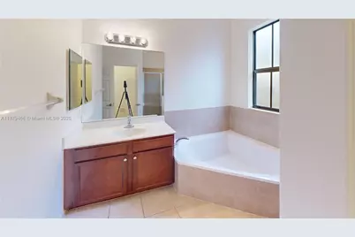 15460 SW 176th Ln, Miami, FL 33187 - Photo 27