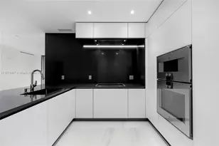 300 Biscayne Blvd Way, Miami, FL 33131 - Photo 11