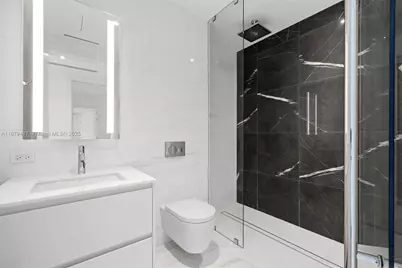 300 Biscayne Blvd Way #2409, Miami, FL 33131 - Photo 25