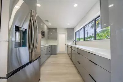 1301 NW 176th Ter, Miami Gardens, FL 33169 - Photo 17