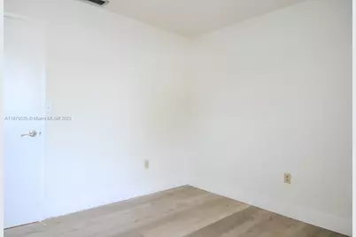 14950 SW 75th Ter, Miami, FL 33193 - Photo 17