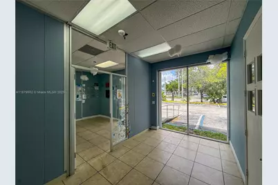 1813 NE 163rd St, North Miami Beach, FL 33162 - Photo 5