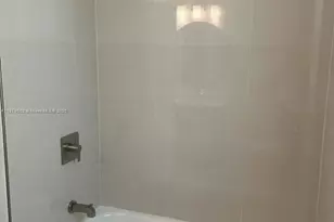 1569 Winterberry Ln, Weston, FL 33327 - Photo 15