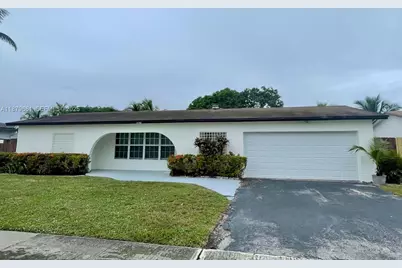 1190 NW 92nd Ave, Pembroke Pines, FL 33024 - Photo 1
