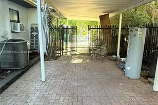 691 NW 7th Street Rd, Miami, FL 33136 - Photo 31