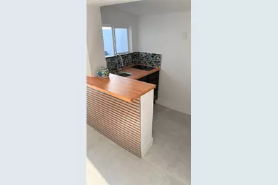 691 NW 7th St Rd, Miami, FL 33136 - Photo 9