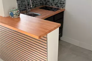 691 NW 7th Street Rd, Miami, FL 33136 - Photo 9