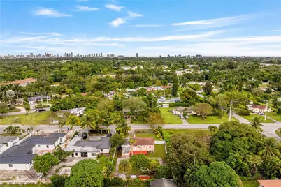 14350 N Miami Ave, Miami, FL 33168 - Photo 35