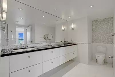 3640 Yacht Club Dr #1704, Aventura, FL 33180 - Photo 11
