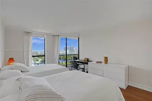 3640 Yacht Club Dr, Aventura, FL 33180 - Photo 9