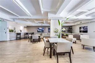 100 Lincoln Rd, Miami Beach, FL 33139 - Photo 25