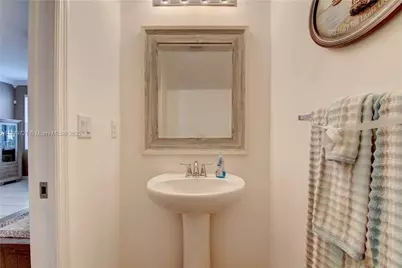 1071 NW 33rd Ct, Pompano Beach, FL 33064 - Photo 11