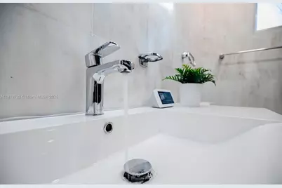 312 NE 108th St, Miami, FL 33161 - Photo 11