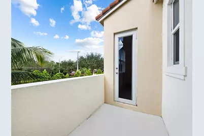 1732 NW 124th Pl, Pembroke Pines, FL 33028 - Photo 17