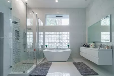 671 NW 101st Ter, Plantation, FL 33324 - Photo 11