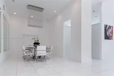 671 NW 101st Ter, Plantation, FL 33324 - Photo 7