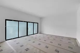 5854 SW 61st St, Miami, FL 33143 - Photo 17