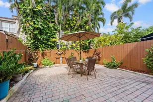 978 SW 154th Ct, Miami, FL 33194 - Photo 17