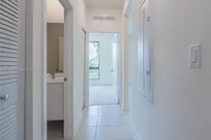 8001 NW 41st St, Doral, FL 33166 - Photo 13