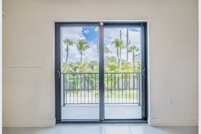 8001 NW 41st St #F-208, Doral, FL 33166 - Photo 3