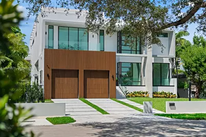 1379 NE 104th St, Miami Shores, FL 33138 - Photo 7
