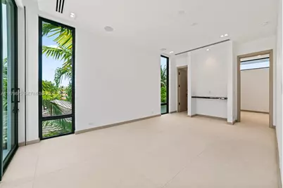 1379 NE 104th St, Miami Shores, FL 33138 - Photo 37