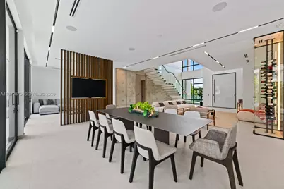 1379 NE 104th St, Miami Shores, FL 33138 - Photo 21