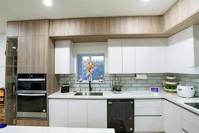 1407 SE 7th St, Homestead, FL 33033 - Photo 17