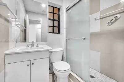 460 NE 132nd St, North Miami, FL 33161 - Photo 21