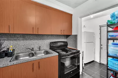 460 NE 132nd St, North Miami, FL 33161 - Photo 37