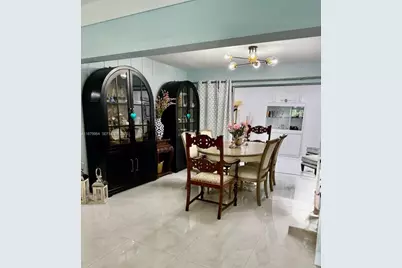 4713 Holly Dr, Tamarac, FL 33319 - Photo 5