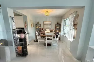 4713 Holly Dr, Tamarac, FL 33319 - Photo 15
