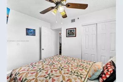 546 SW 1st St #607, Miami, FL 33130 - Photo 35