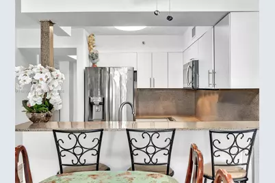 546 SW 1st St #607, Miami, FL 33130 - Photo 13