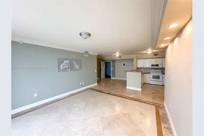 1155 Brickell Bay Dr #3303, Miami, FL 33131 - Photo 5