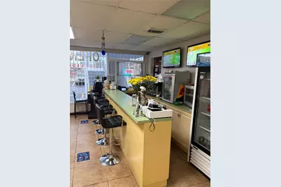 1095 W 29th St, Hialeah, FL 33012 - Photo 21