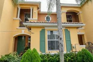 983 NE 42nd Pl, Homestead, FL 33033 - Photo 5