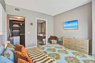 121 NE 34th St, Miami, FL 33137 - Photo 11