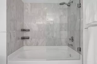 601 NE 36th St, Miami, FL 33137 - Photo 31