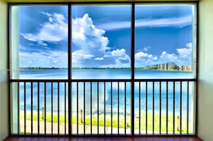 109 Lake Emerald Dr, Oakland Park, FL 33309 - Photo 1