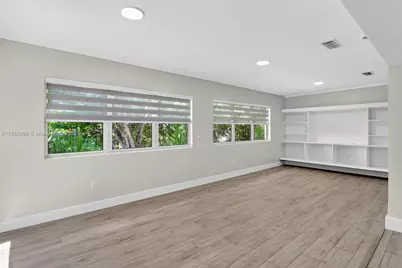 6090 SW 63rd Ave, South Miami, FL 33143 - Photo 11