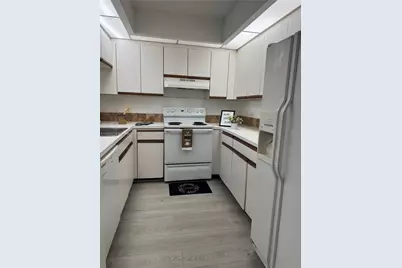 1001 SW 128th Ter #304B, Pembroke Pines, FL 33027 - Photo 1