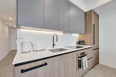 580 72nd Street #1713, Miami Beach, FL 33141 - Photo 5