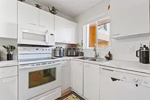6235 Kendale Lakes Circle, Miami, FL 33183 - Photo 5