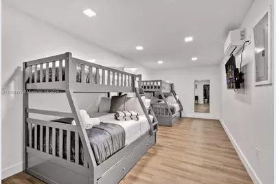 17621 NE 7th Ave, Miami, FL 33162 - Photo 35