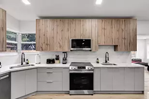 17621 NE 7th Ave, Miami, FL 33162 - Photo 17