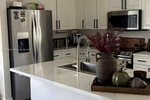 3015 SW 135th Ave, Miramar, FL 33027 - Photo 13