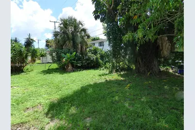 3560 NW 8th St, Lauderhill, FL 33311 - Photo 11