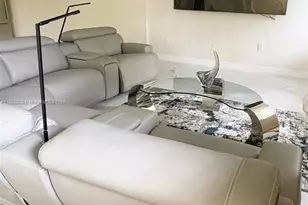 900 NE 195th St, Miami, FL 33179 - Photo 5