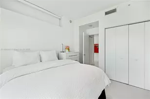 900 Biscayne Blvd, Miami, FL 33132 - Photo 11